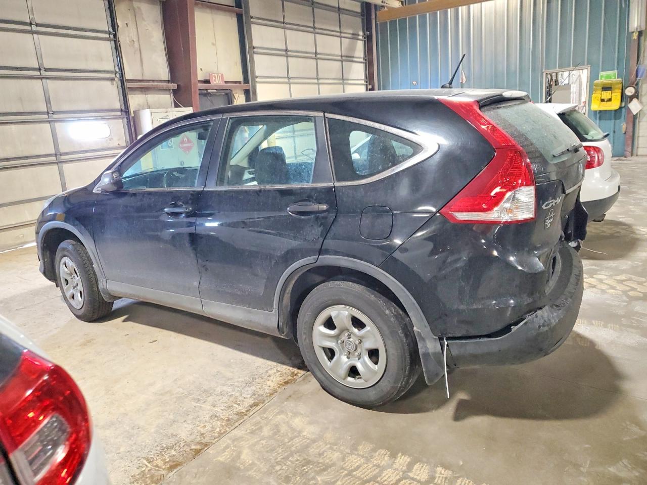 2013 HONDA CR-V LX photo 2