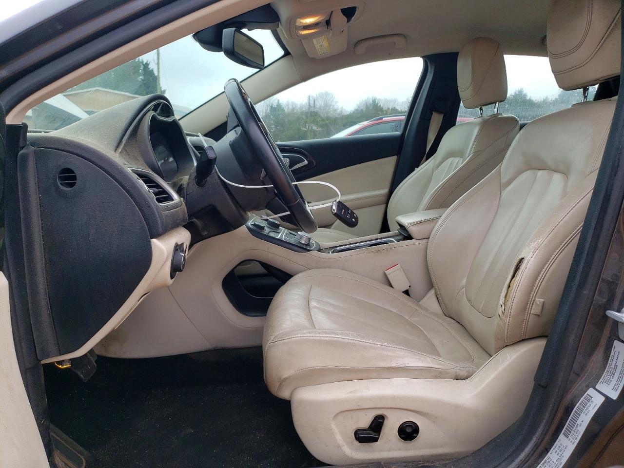 2015 CHRYSLER 200 C photo 7
