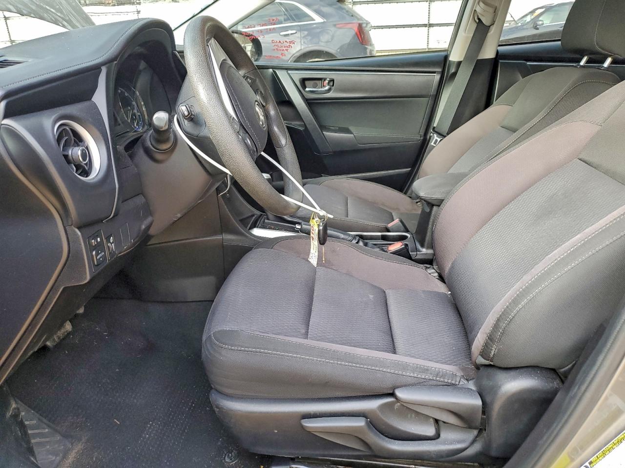 2017 TOYOTA COROLLA L photo 7