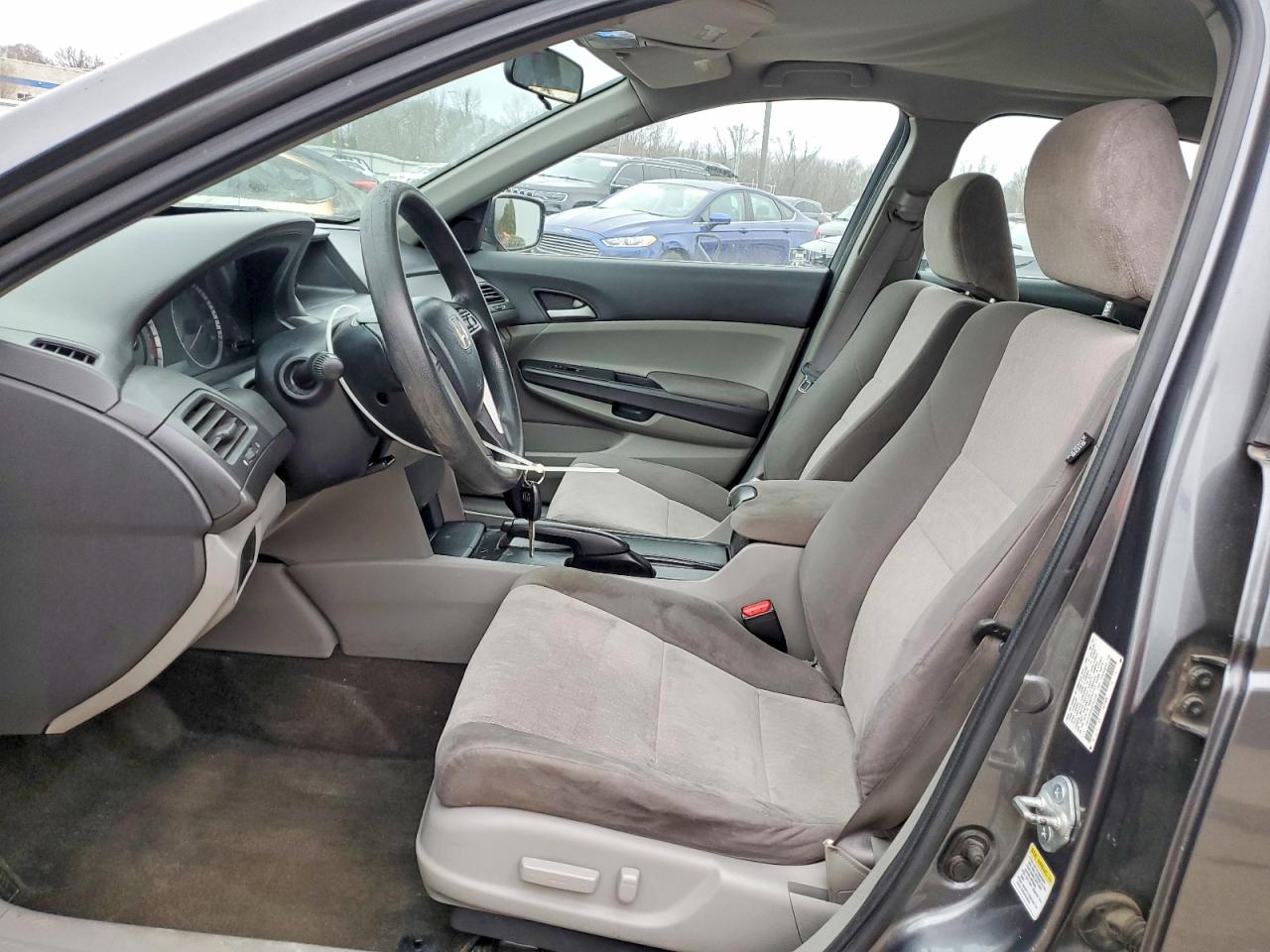 2010 HONDA ACCORD LXP photo 19