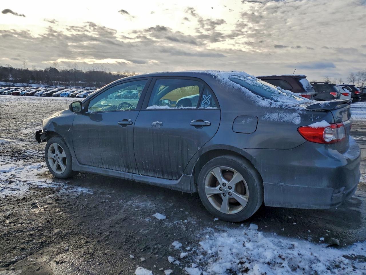 2012 TOYOTA COROLLA BASE photo 4