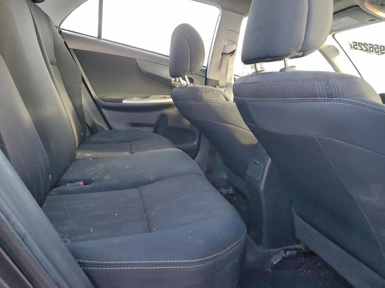 2012 TOYOTA COROLLA BASE photo 28