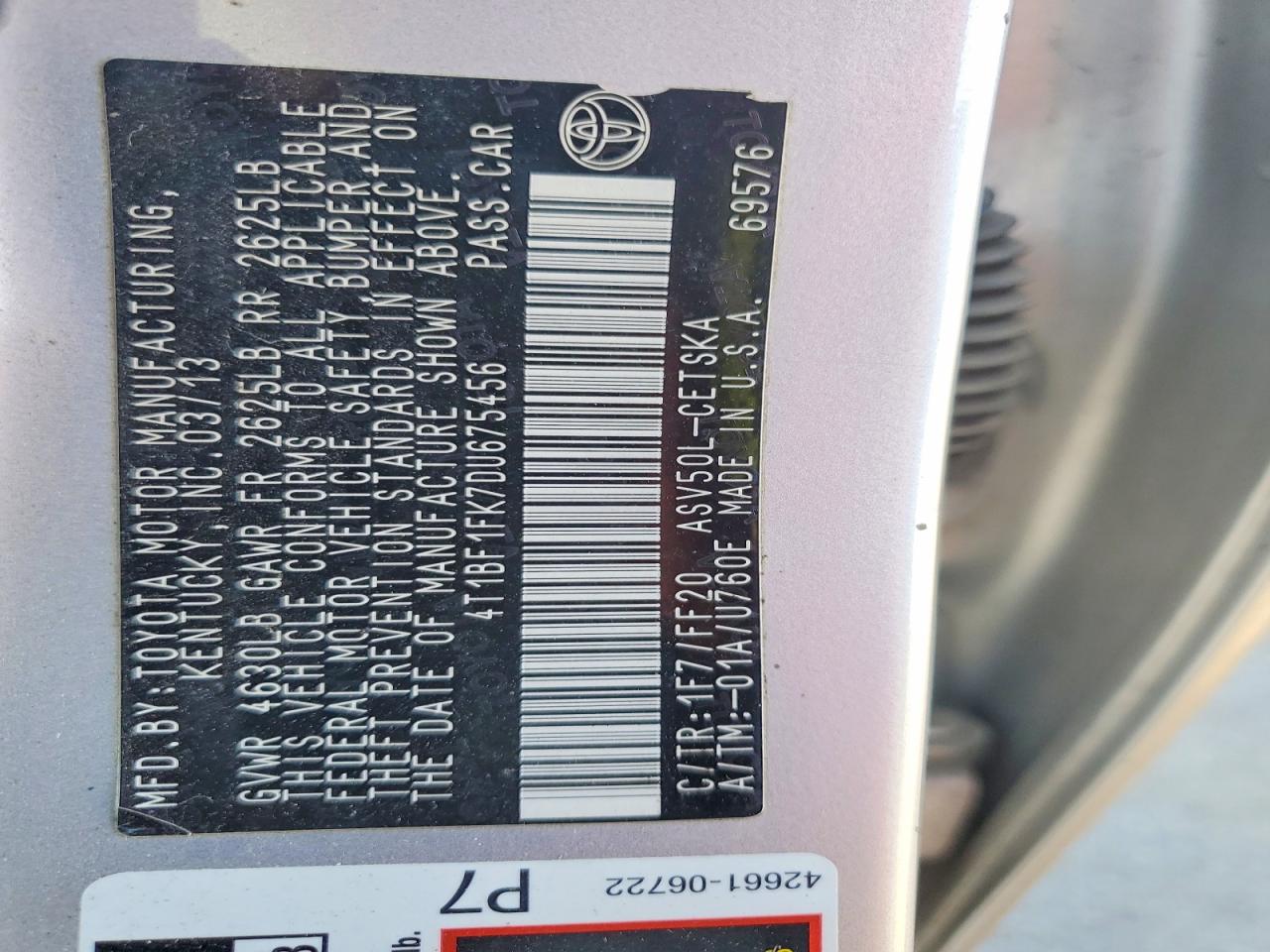 2013 TOYOTA CAMRY L photo 12