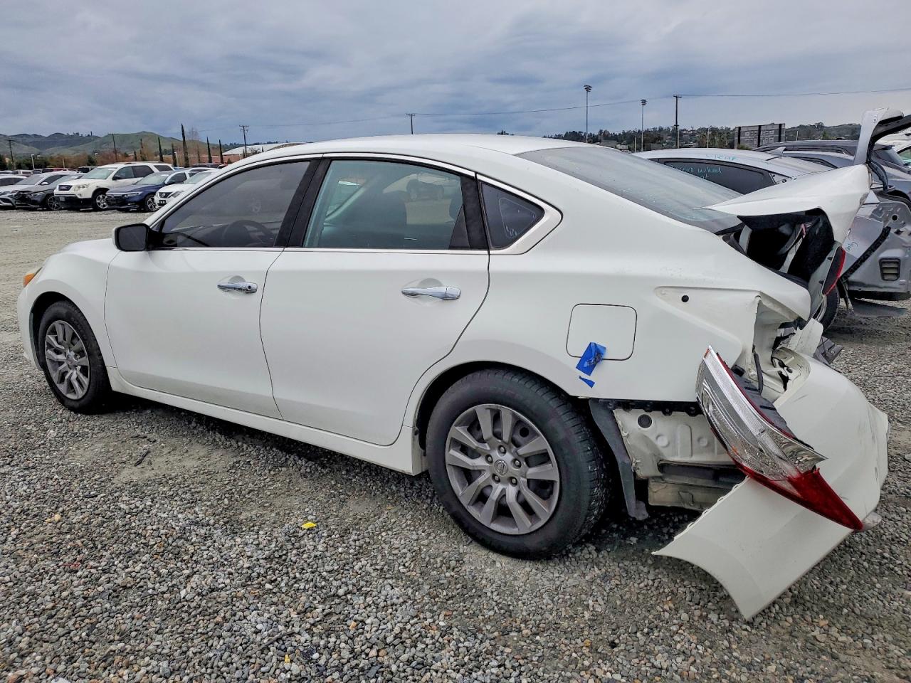 2016 NISSAN ALTIMA 2.5 photo 2