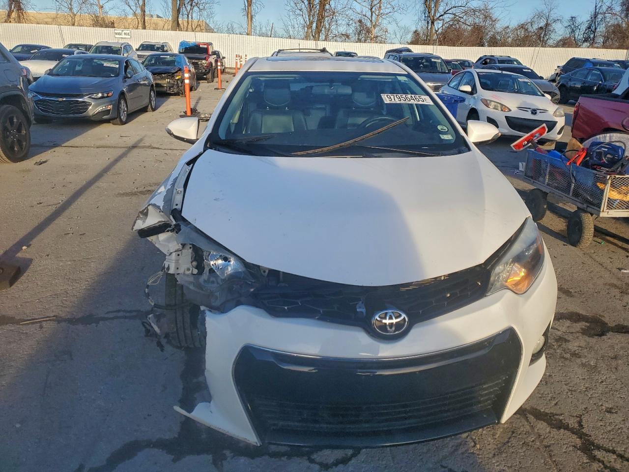 2015 TOYOTA COROLLA L photo 5