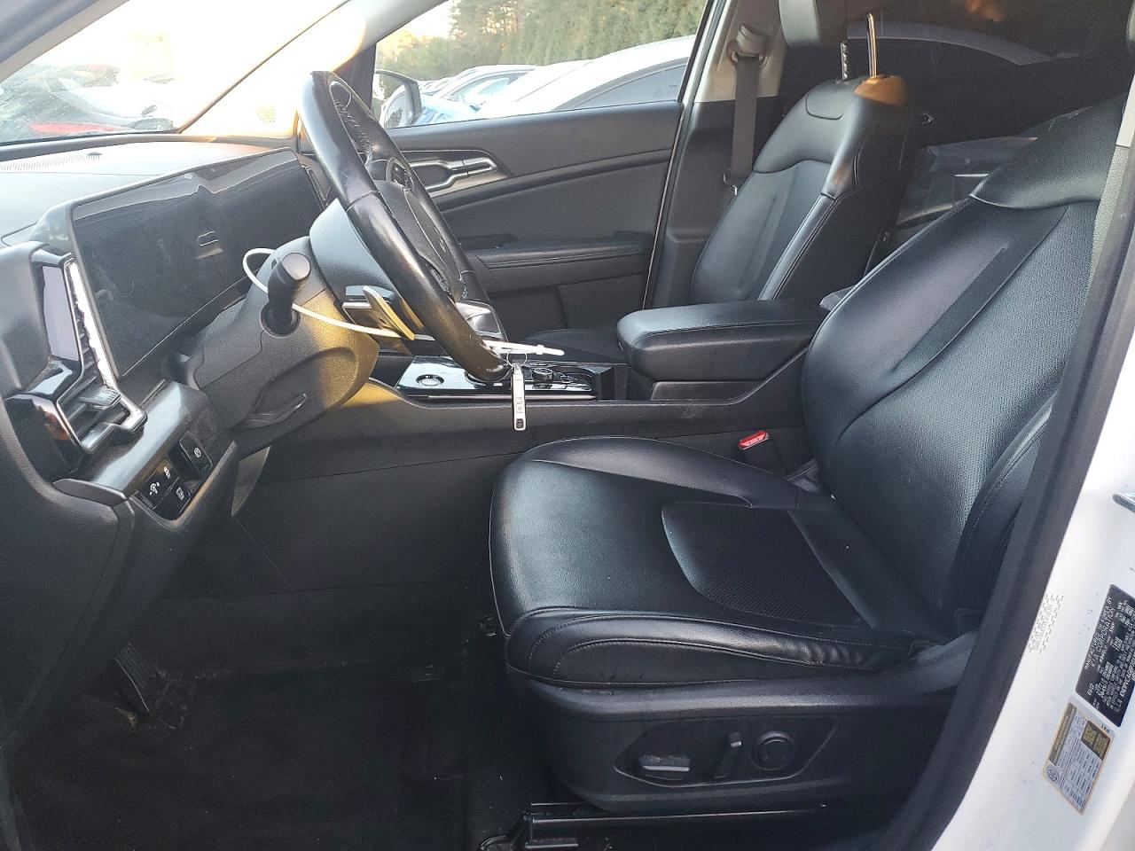 2023 KIA SPORTAGE EX photo 13