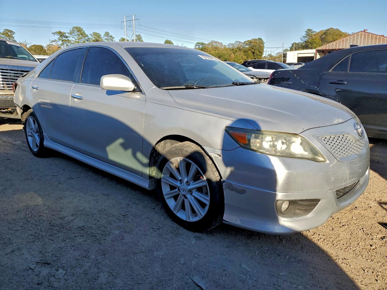 2010 TOYOTA CAMRY BASE photo 4