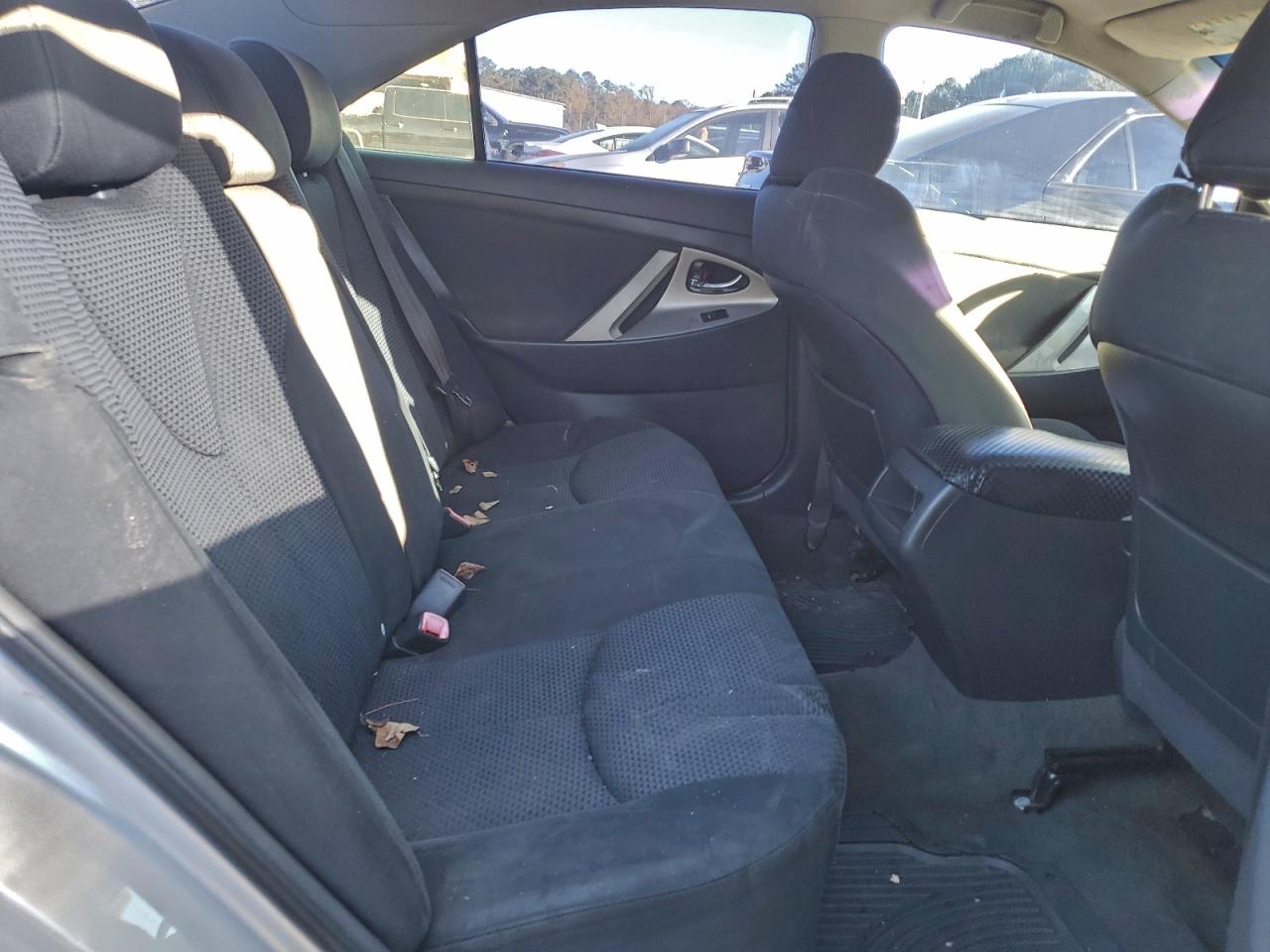 2010 TOYOTA CAMRY BASE photo 10