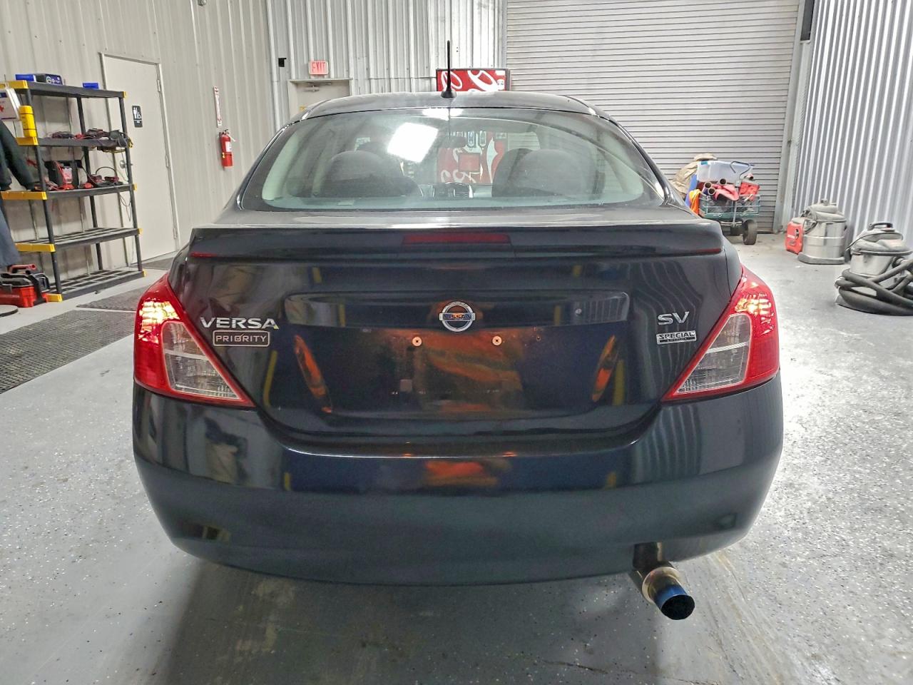 2019 NISSAN VERSA S photo 6