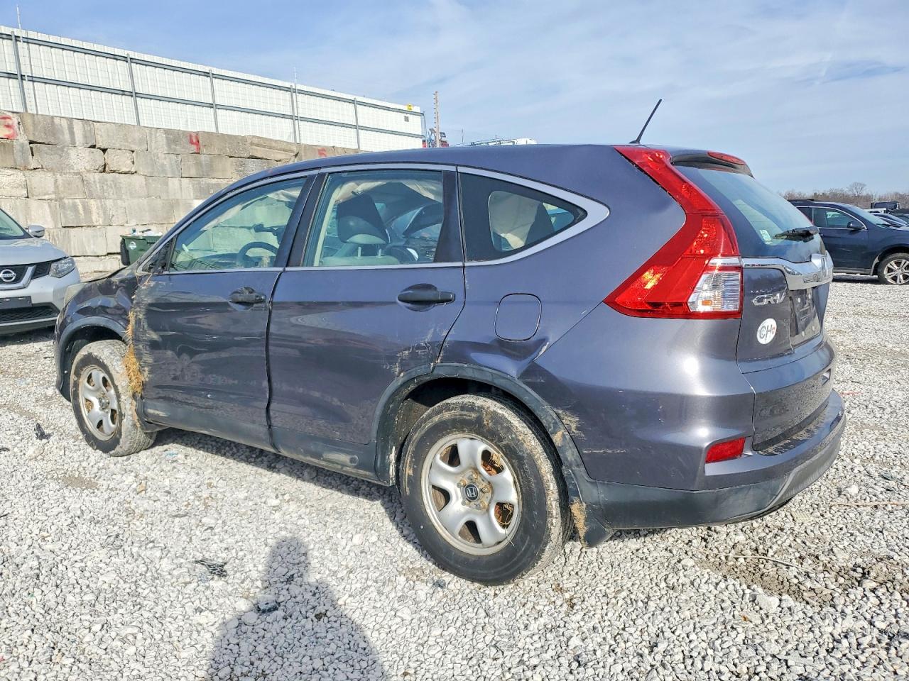 2016 HONDA CR-V LX photo 2