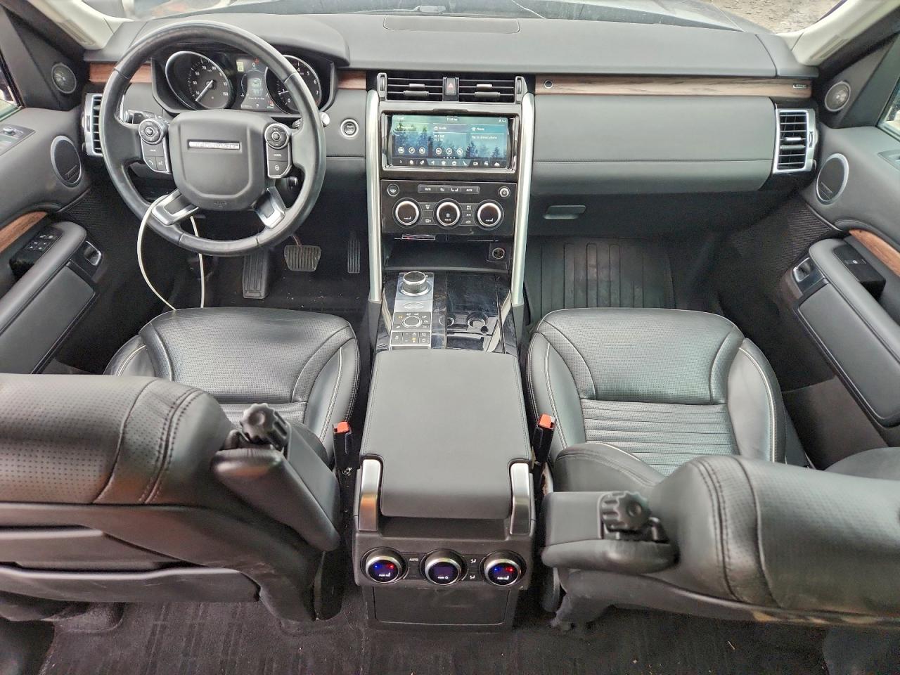 2017 LAND ROVER DISCOVERY HSE photo 8