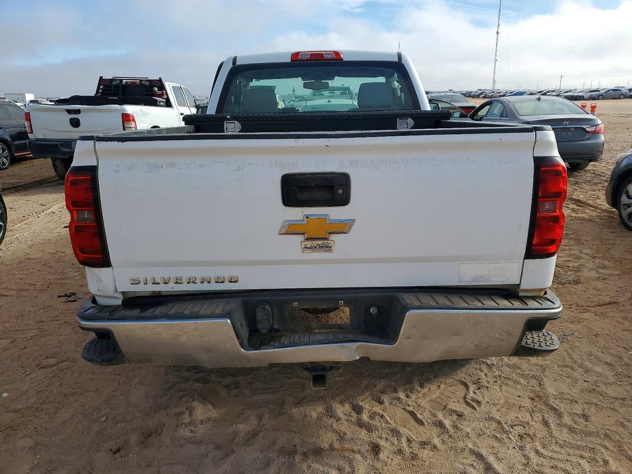 2014 CHEVROLET SILVERADO C1500 photo 6
