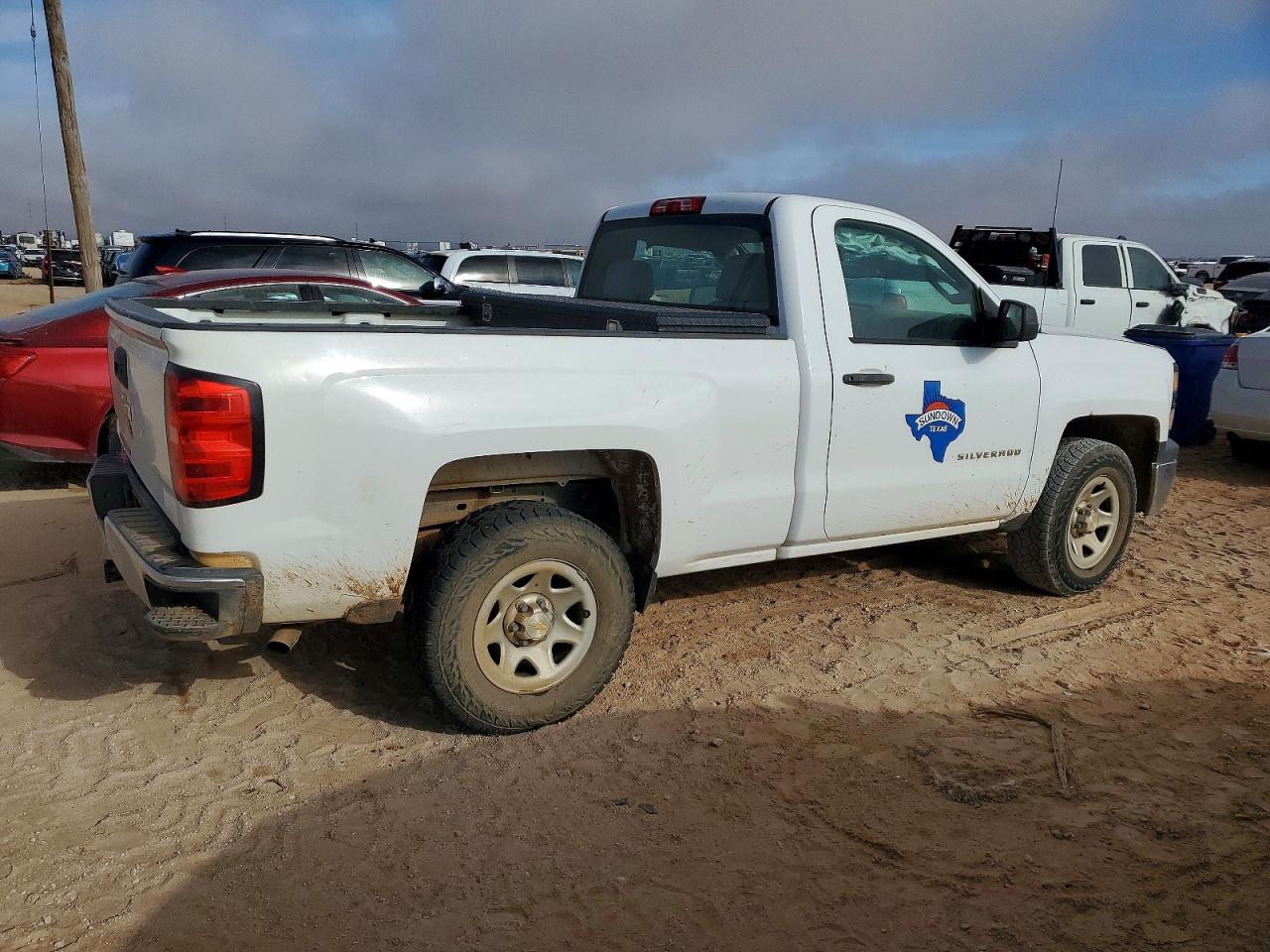 2014 CHEVROLET SILVERADO C1500 photo 3