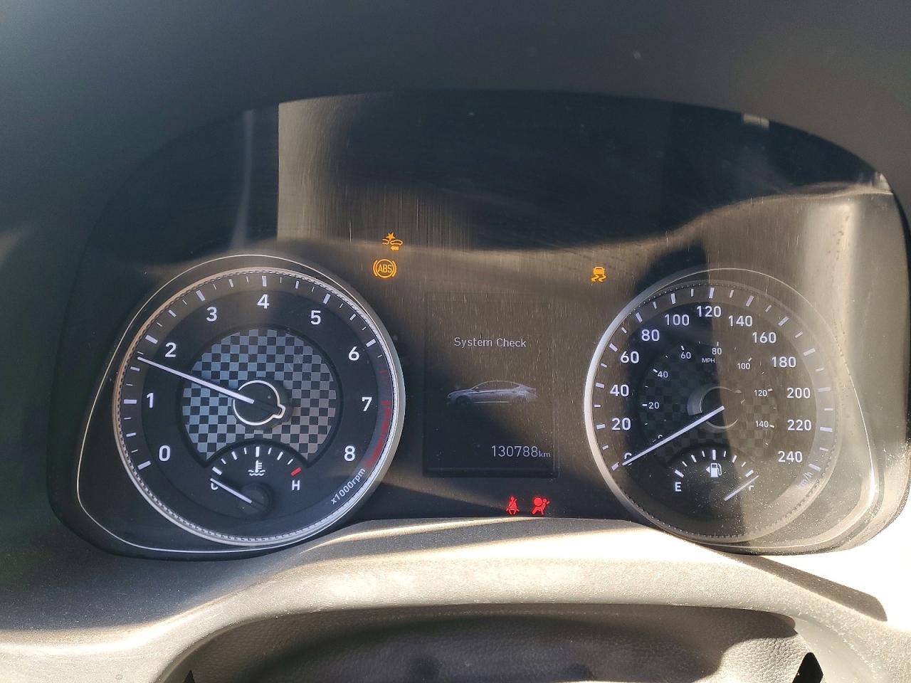 2019 HYUNDAI ELANTRA SEL photo 9