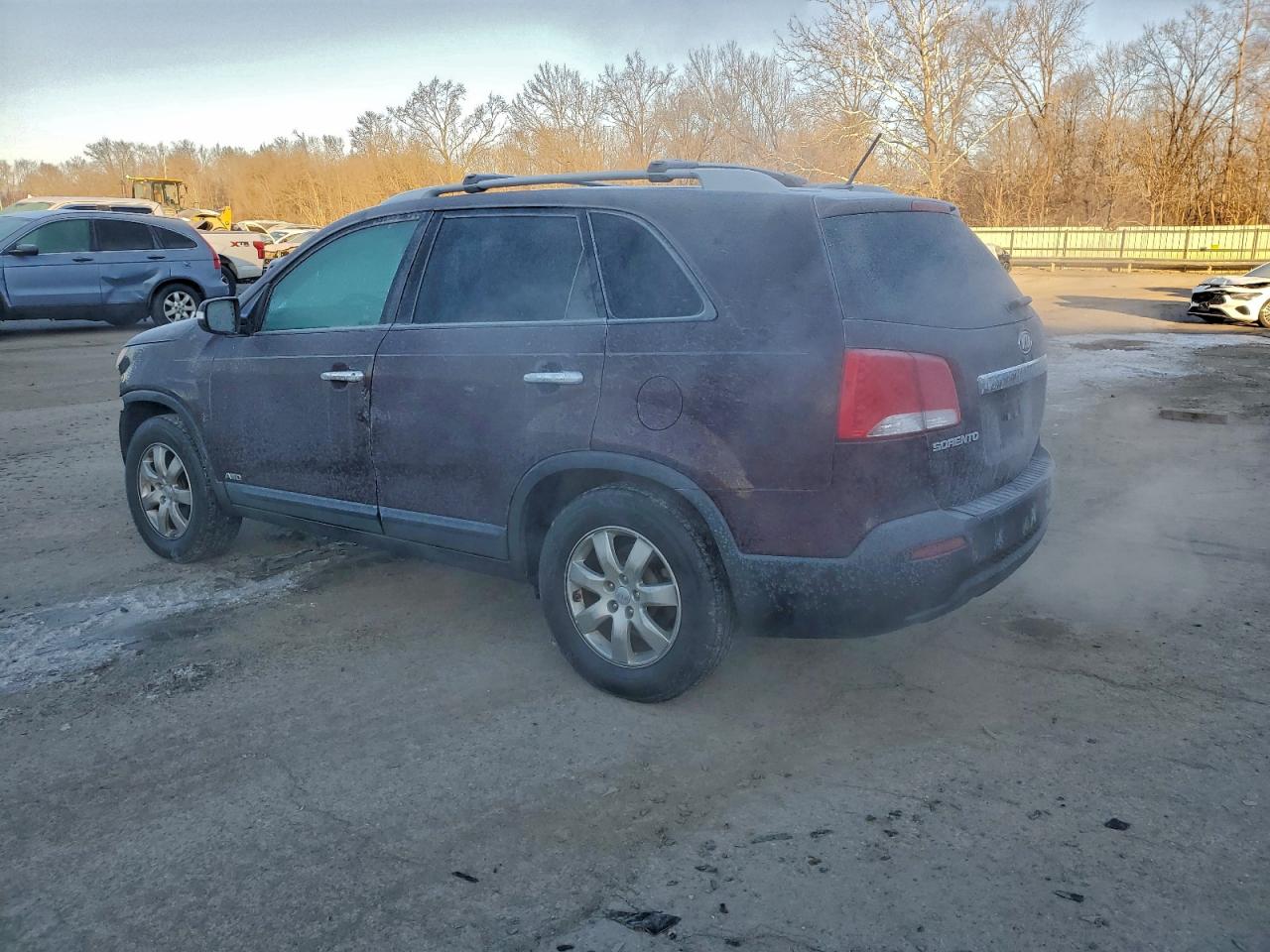 2012 KIA SORENTO BASE photo 2