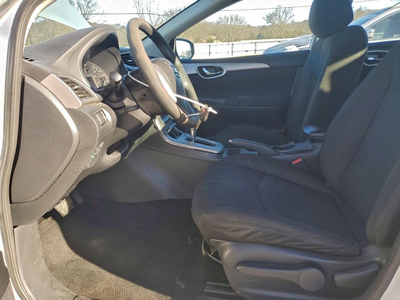 2013 NISSAN SENTRA S photo 7