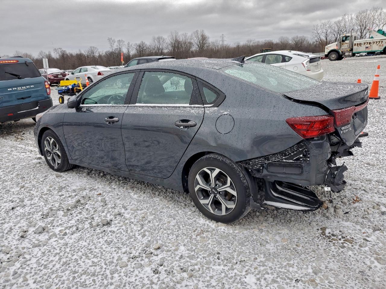2021 KIA FORTE FE photo 3