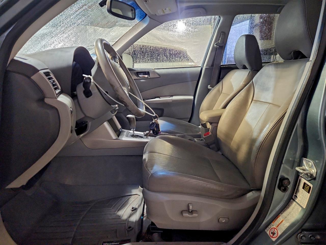 2009 SUBARU FORESTER photo 7