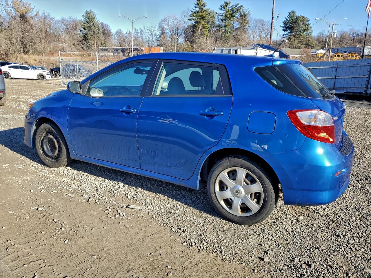 2010 TOYOTA COROLLA MATRIX photo 2