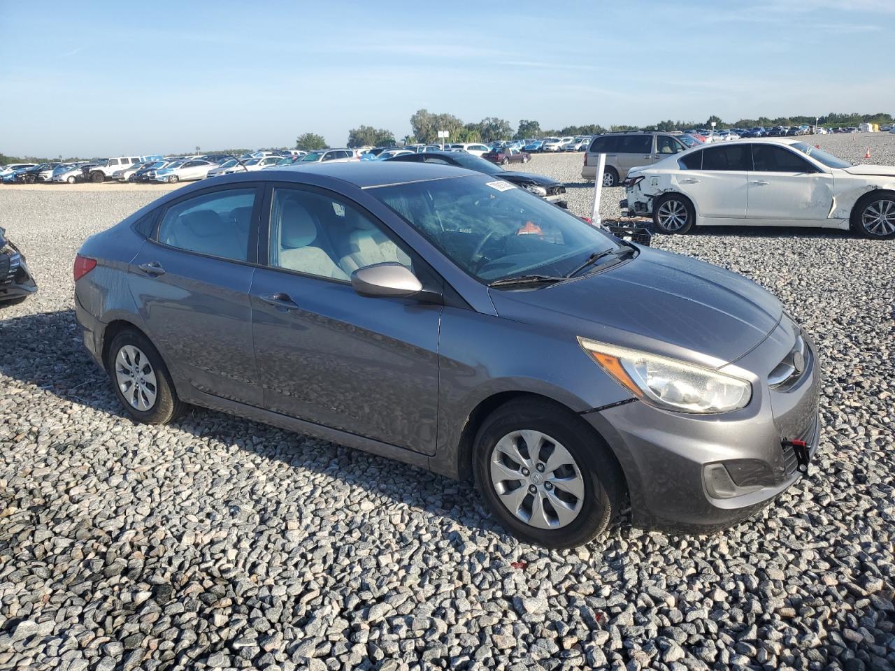 2015 HYUNDAI ACCENT GLS photo 4