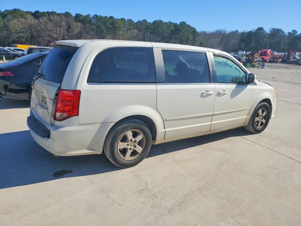 2012 DODGE GRAND CARAVAN CREW photo 5