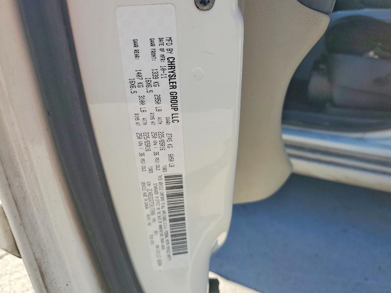 2012 DODGE GRAND CARAVAN CREW photo 23