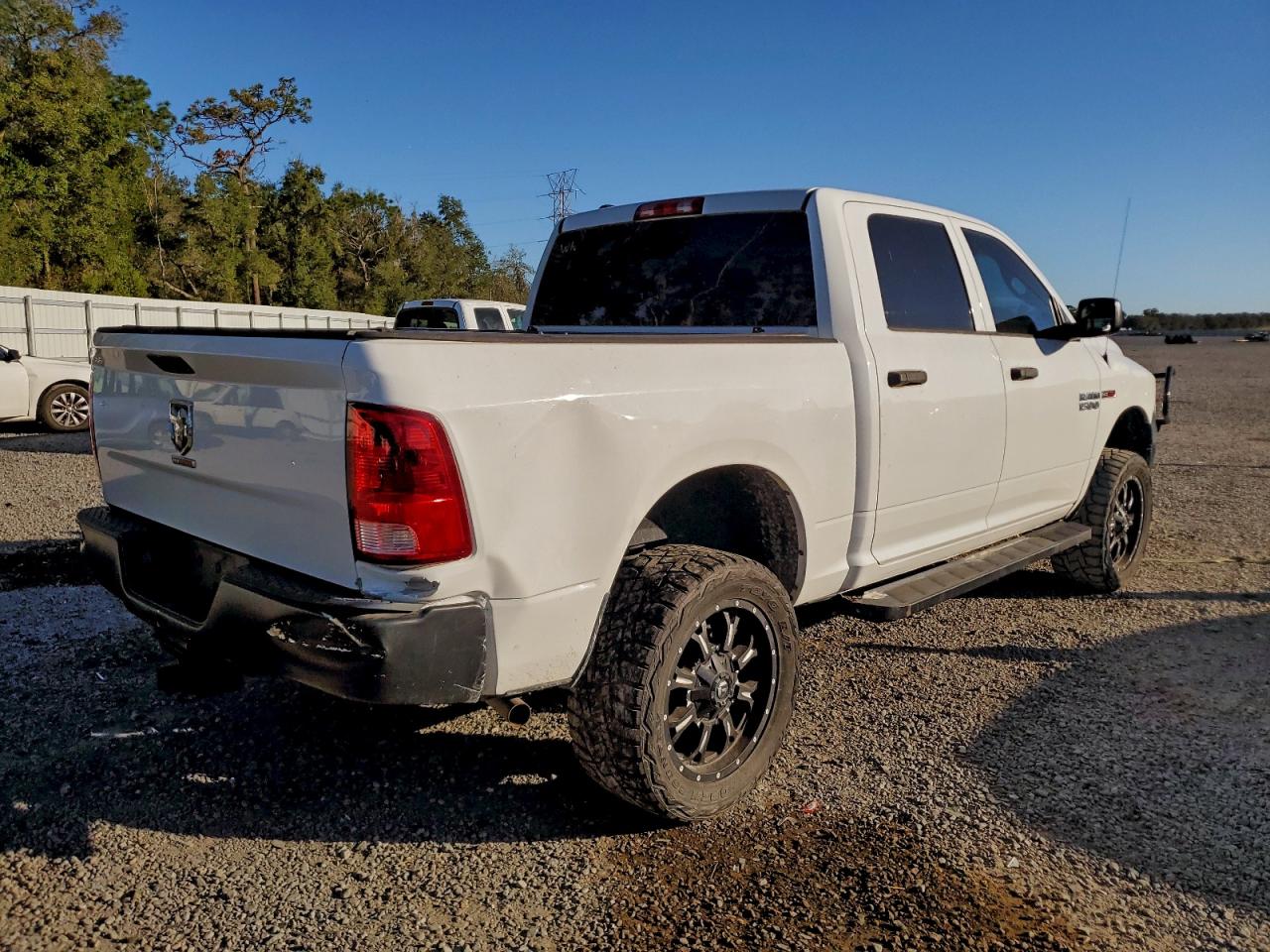 2014 RAM 1500 ST photo 5
