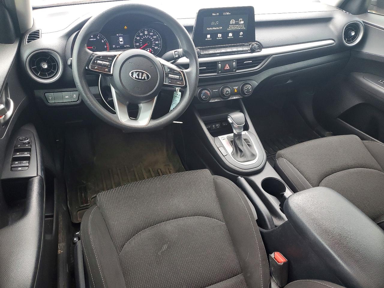 2021 KIA FORTE FE photo 8