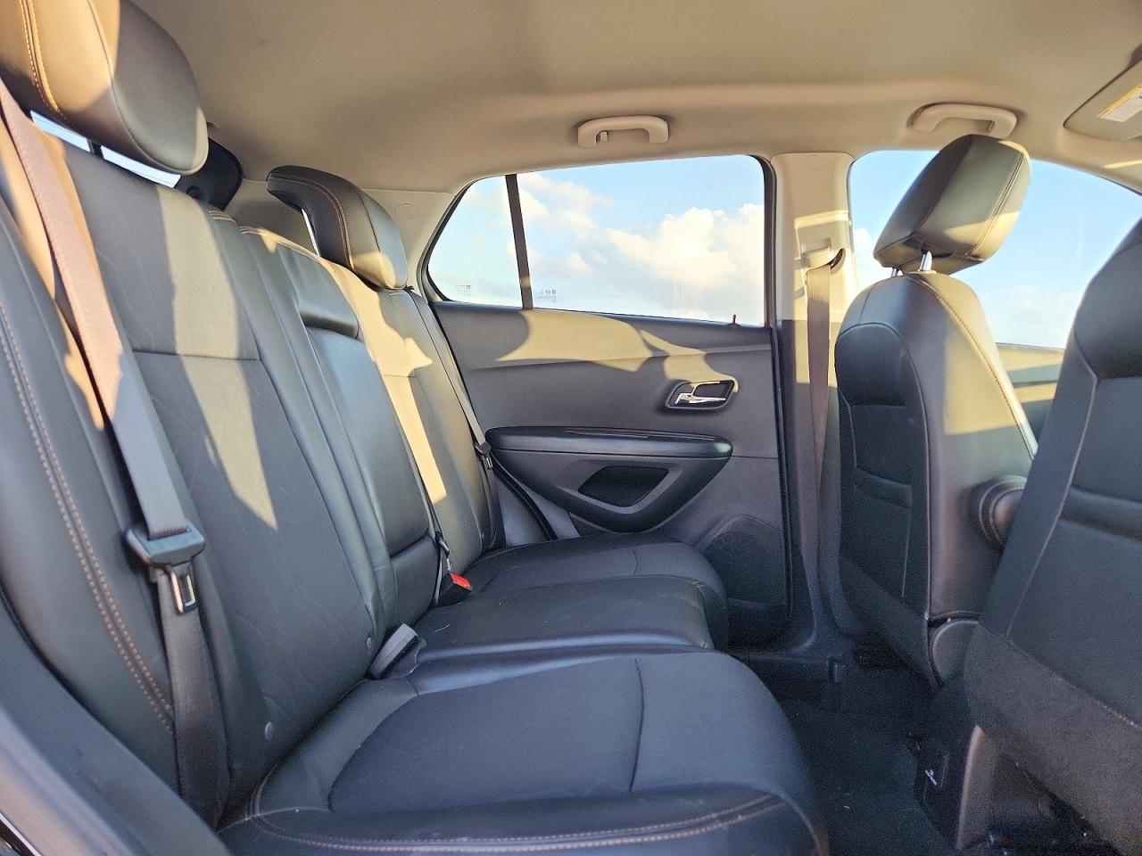 2022 CHEVROLET TRAX 1LT photo 11