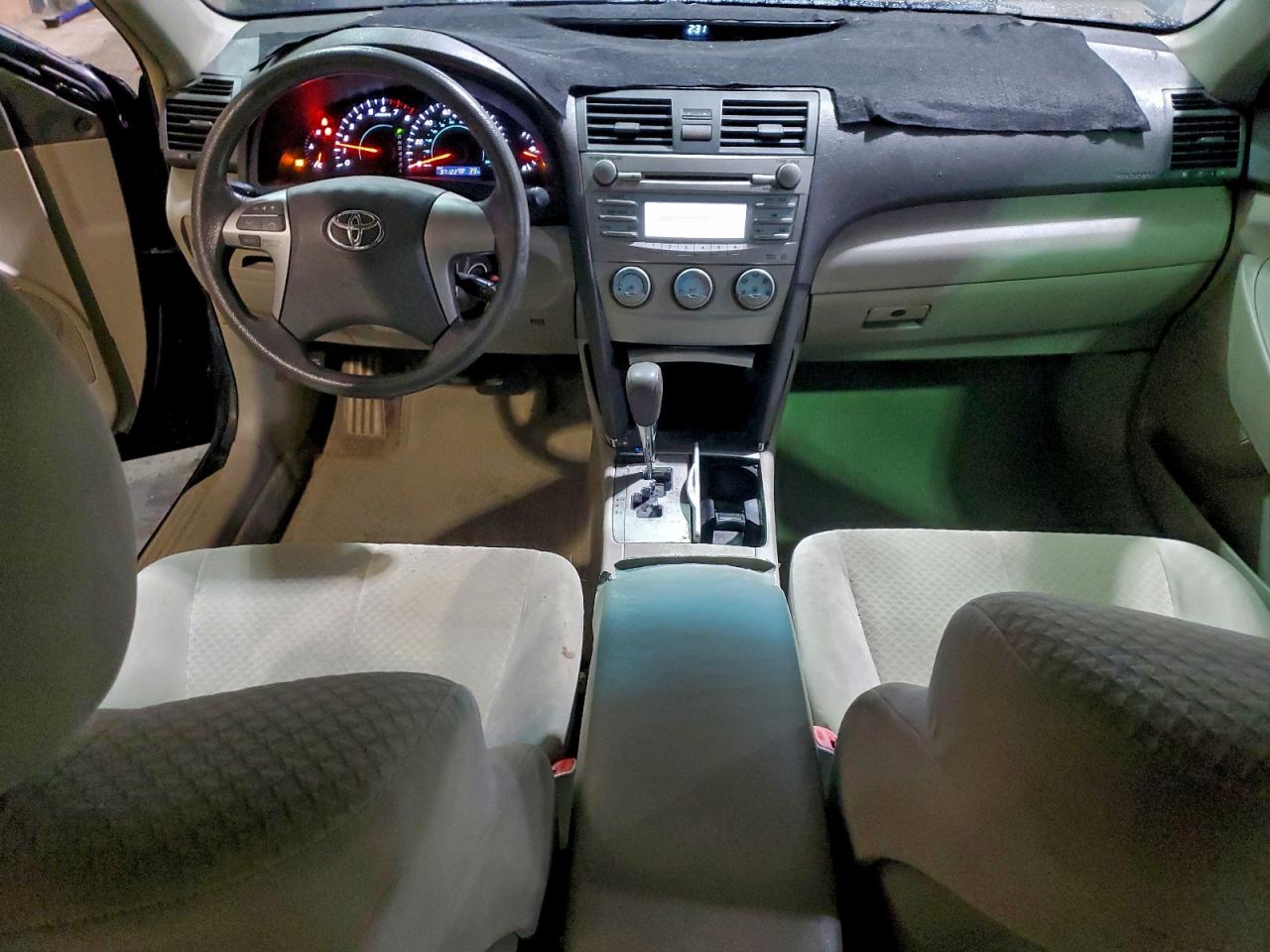 2009 TOYOTA CAMRY BASE photo 8