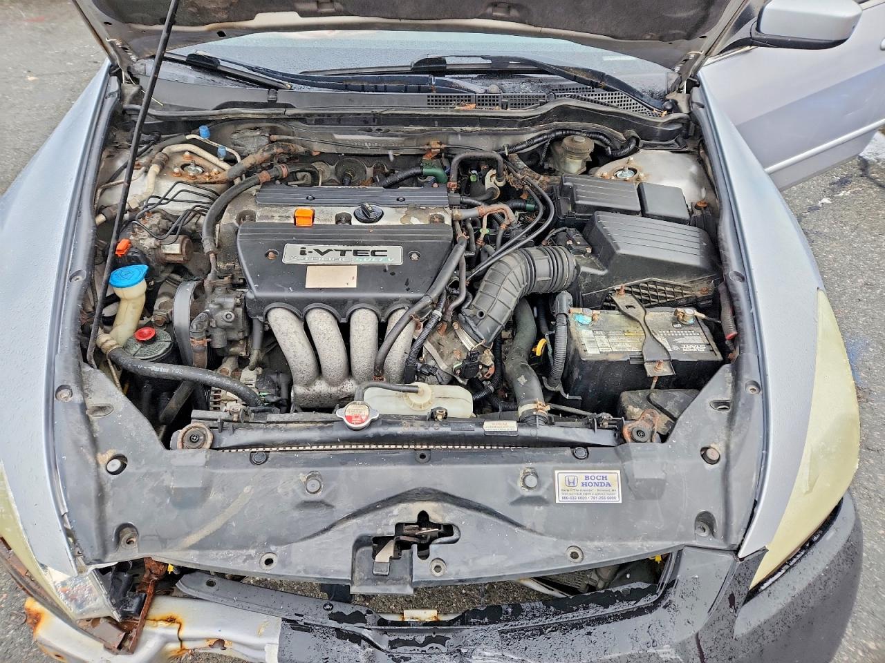 2004 HONDA ACCORD LX photo 11