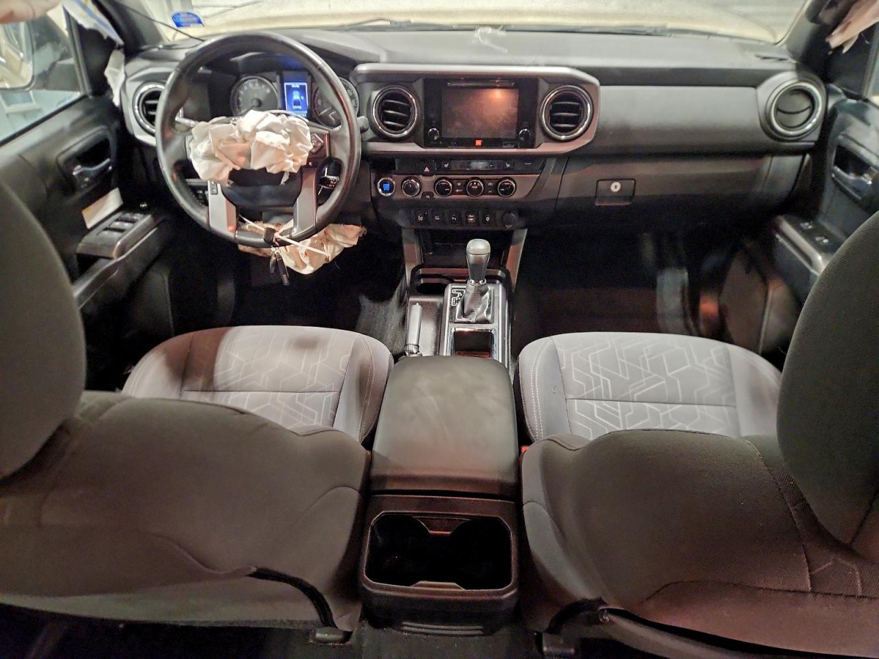 2017 TOYOTA TACOMA DOUBLE CAB photo 15