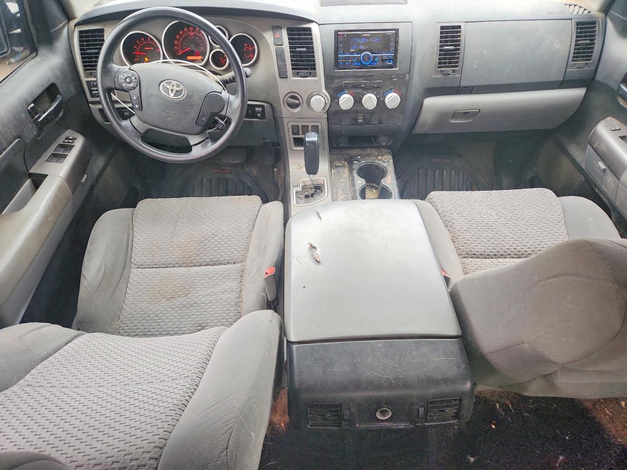 2013 TOYOTA TUNDRA CREWMAX SR5 photo 8