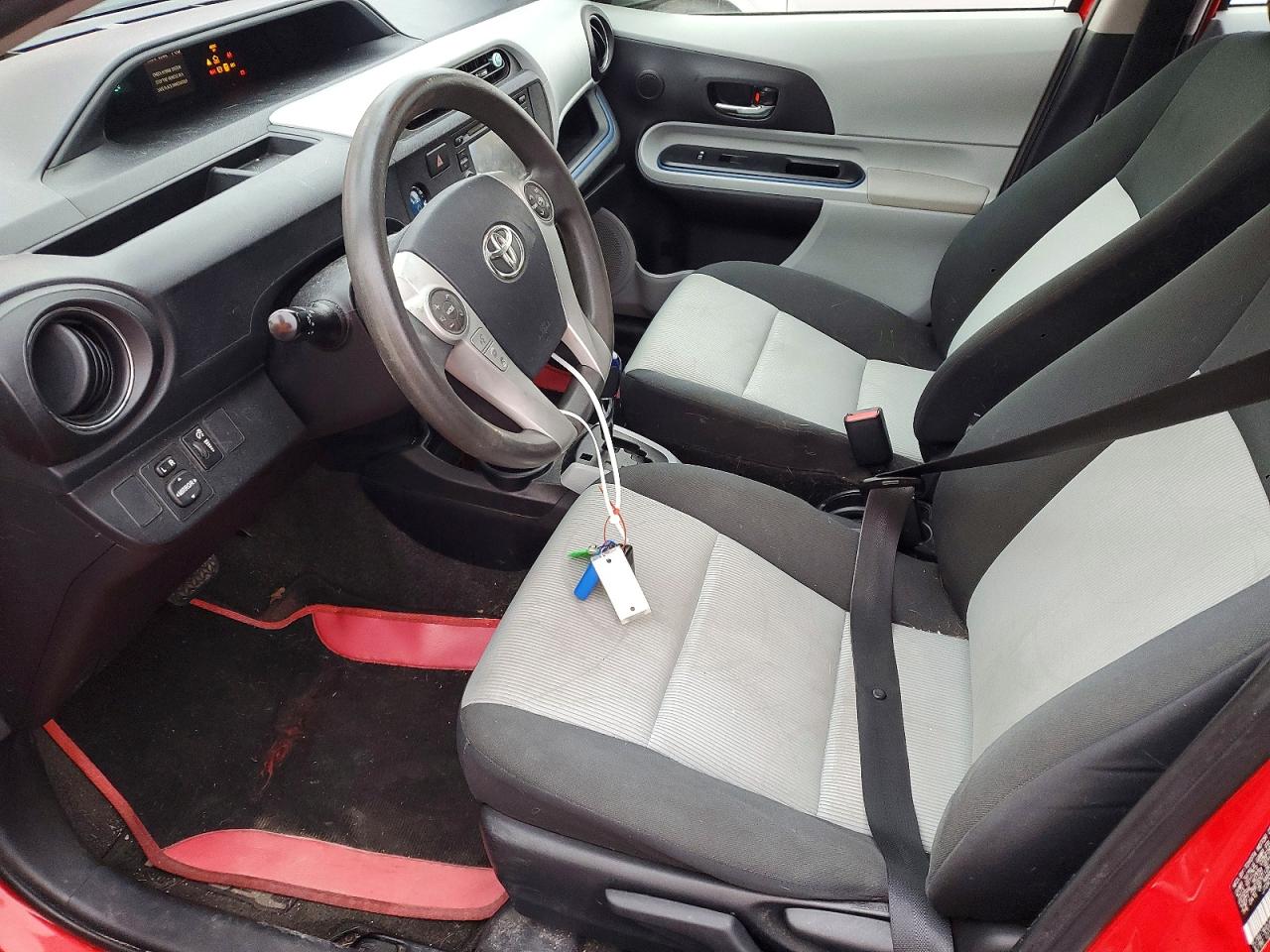 2012 TOYOTA PRIUS C photo 19