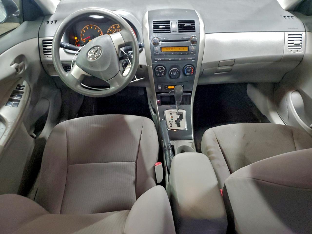 2010 TOYOTA COROLLA BASE photo 22