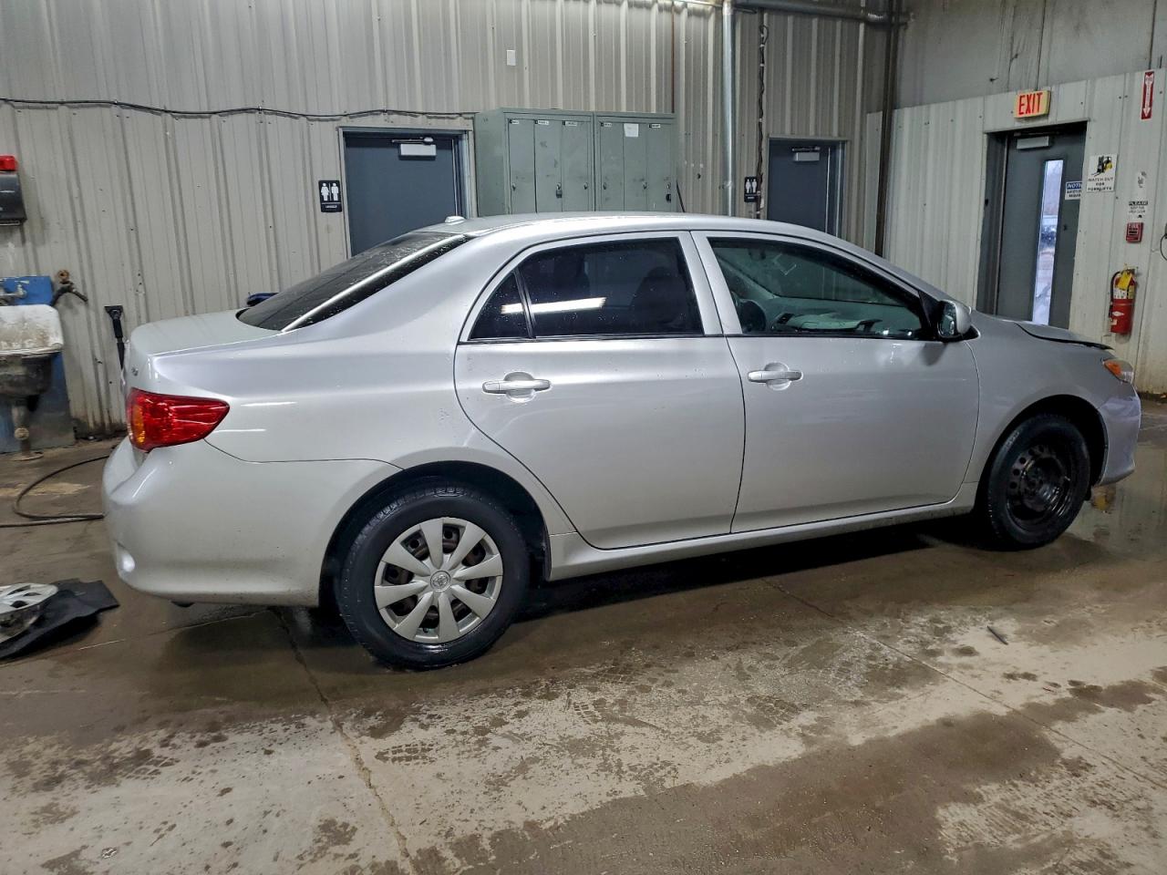 2010 TOYOTA COROLLA BASE photo 7