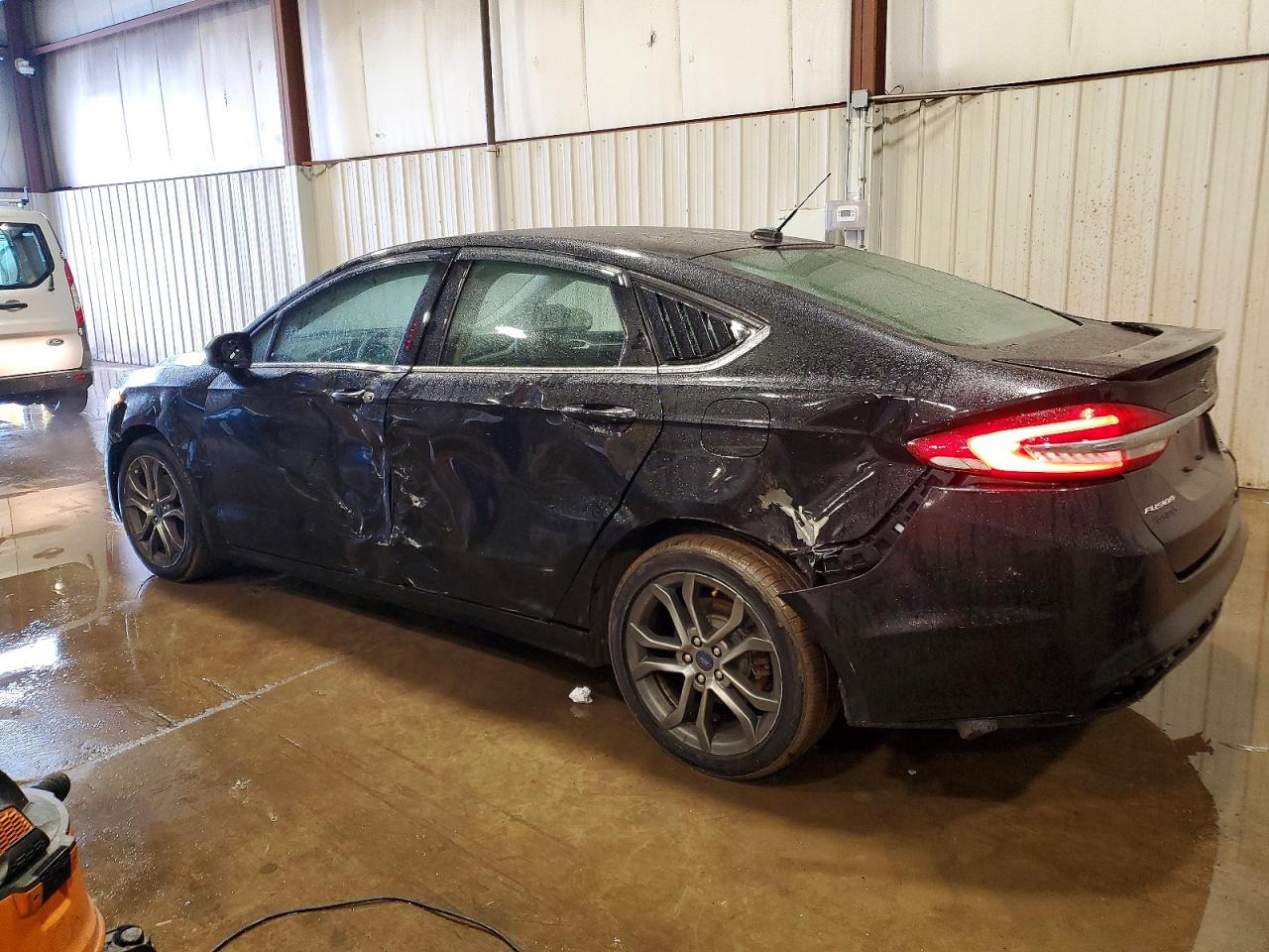 2017 FORD FUSION SE photo 2