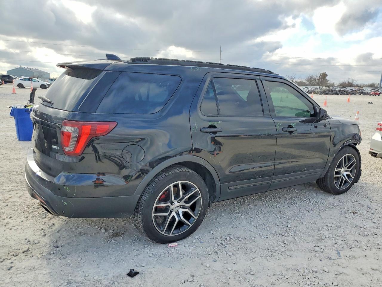 2017 FORD EXPLORER SPORT photo 5