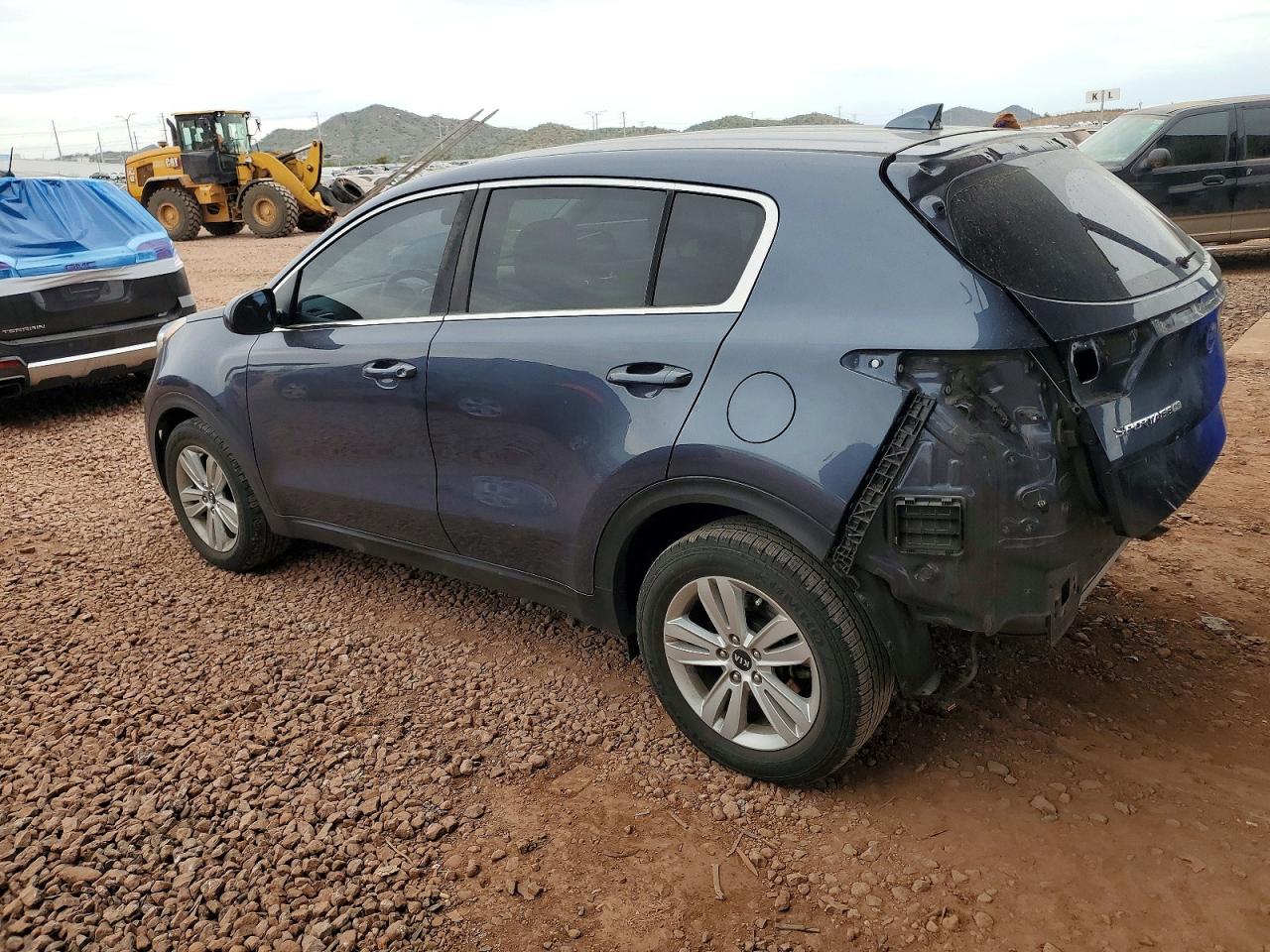 2018 KIA SPORTAGE LX photo 2