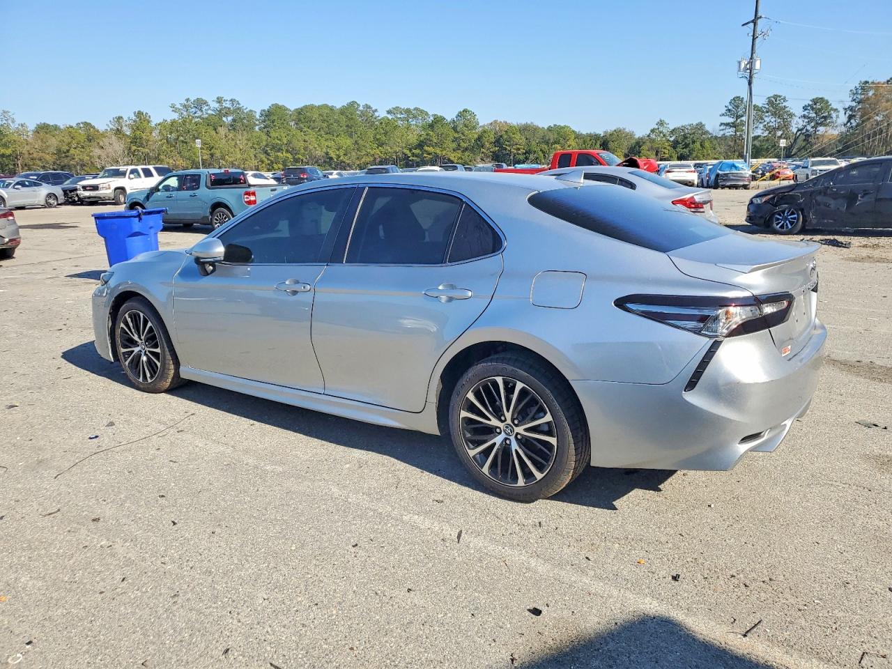 2019 TOYOTA CAMRY L photo 2