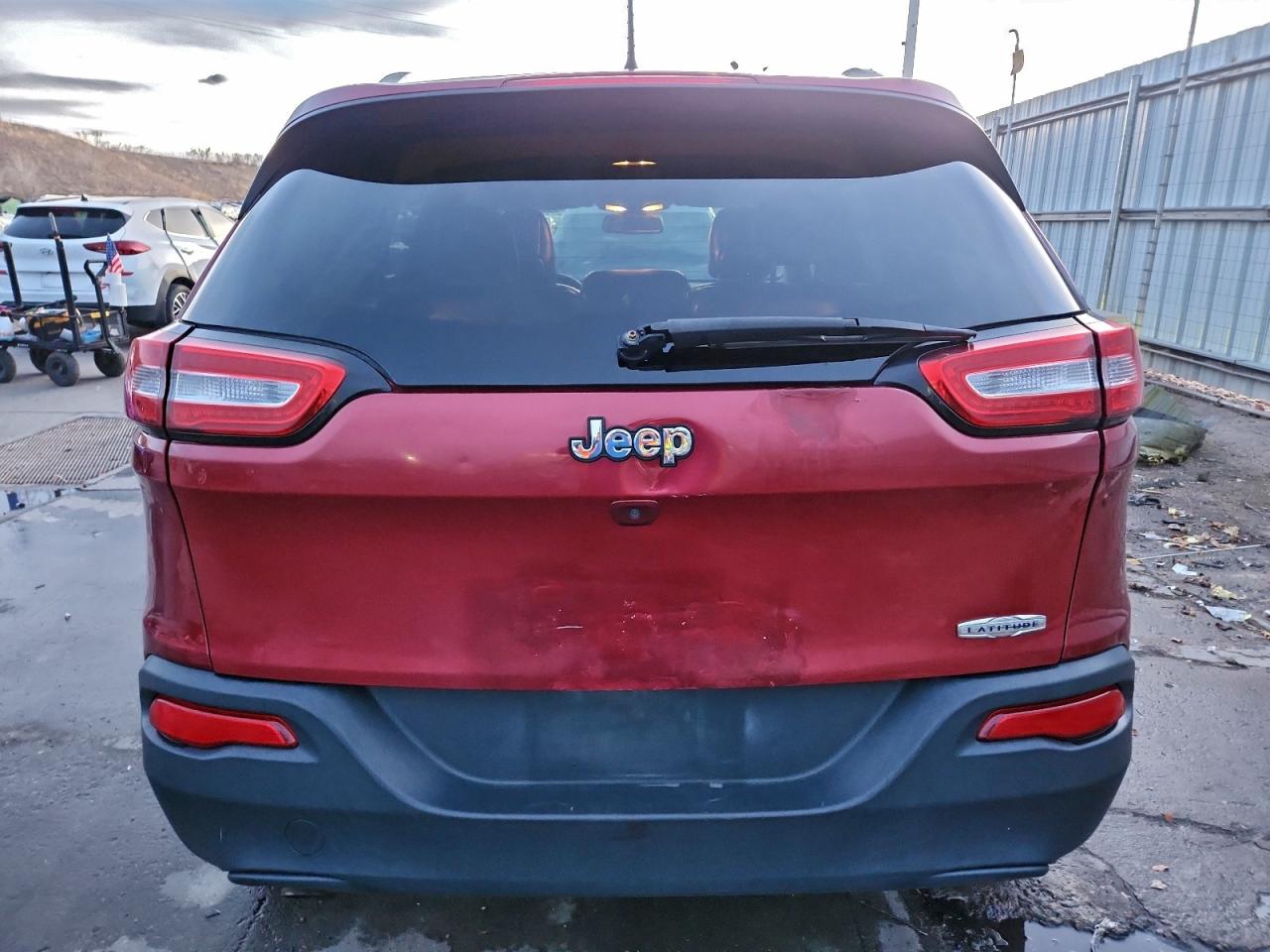 2016 JEEP CHEROKEE LATITUDE photo 6