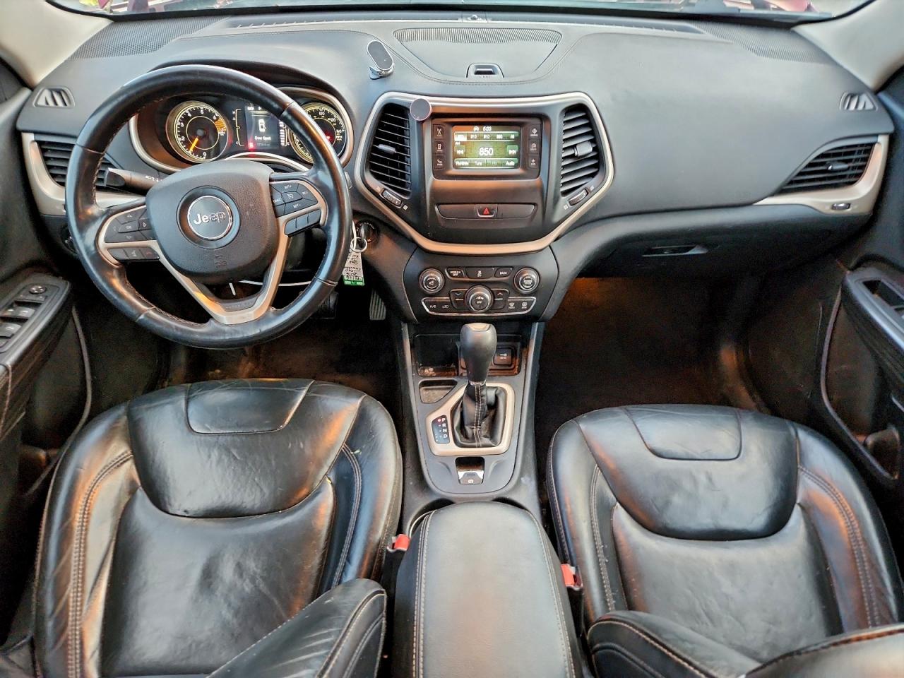 2016 JEEP CHEROKEE LATITUDE photo 8