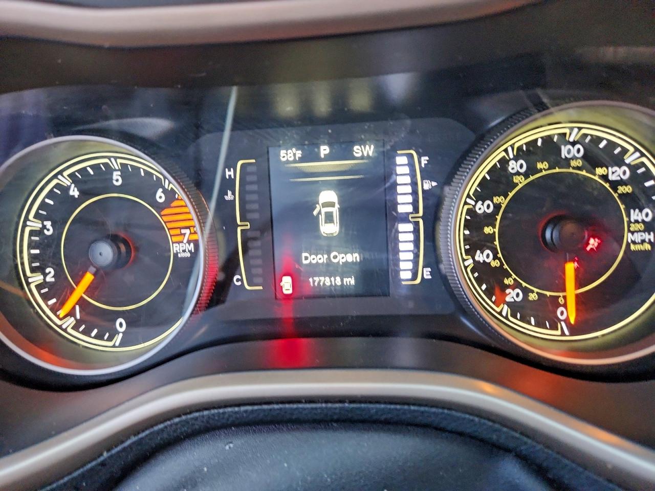 2016 JEEP CHEROKEE LATITUDE photo 9