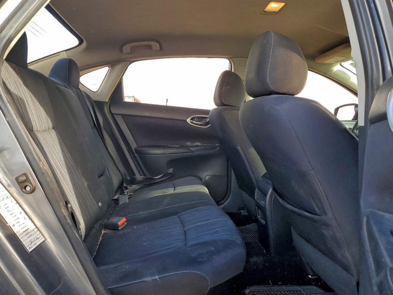 2016 NISSAN SENTRA S photo 10