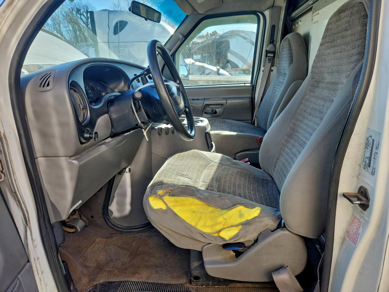 2002 FORD E350 UTILITY / SERVICE TRUCK photo 13