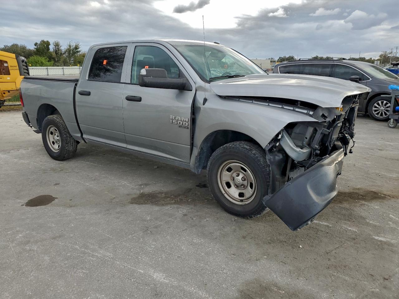 2022 RAM 1500 CLASSIC TRADESMAN photo 4