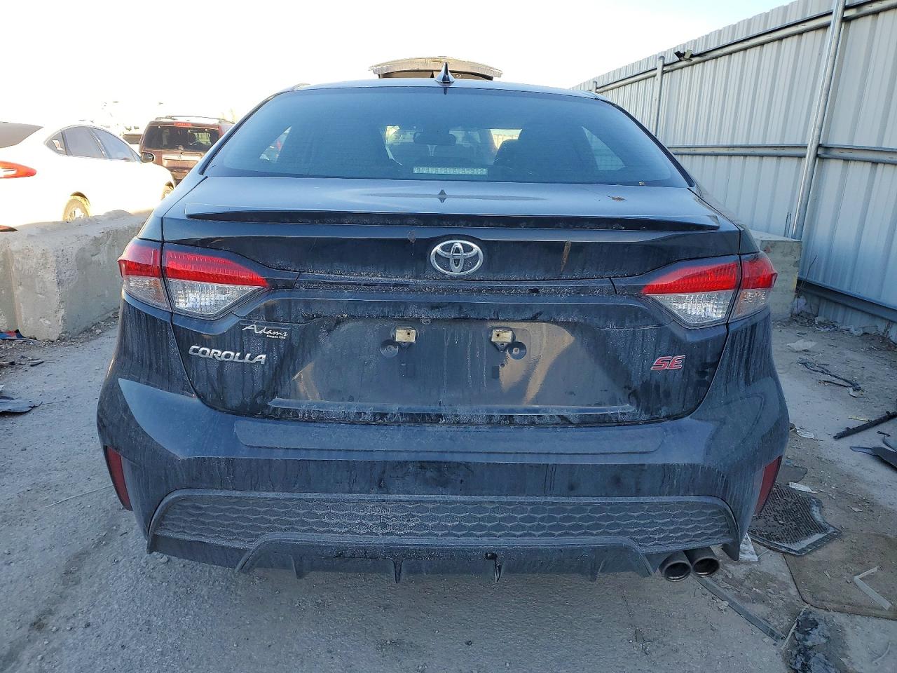 2022 TOYOTA COROLLA SE photo 6