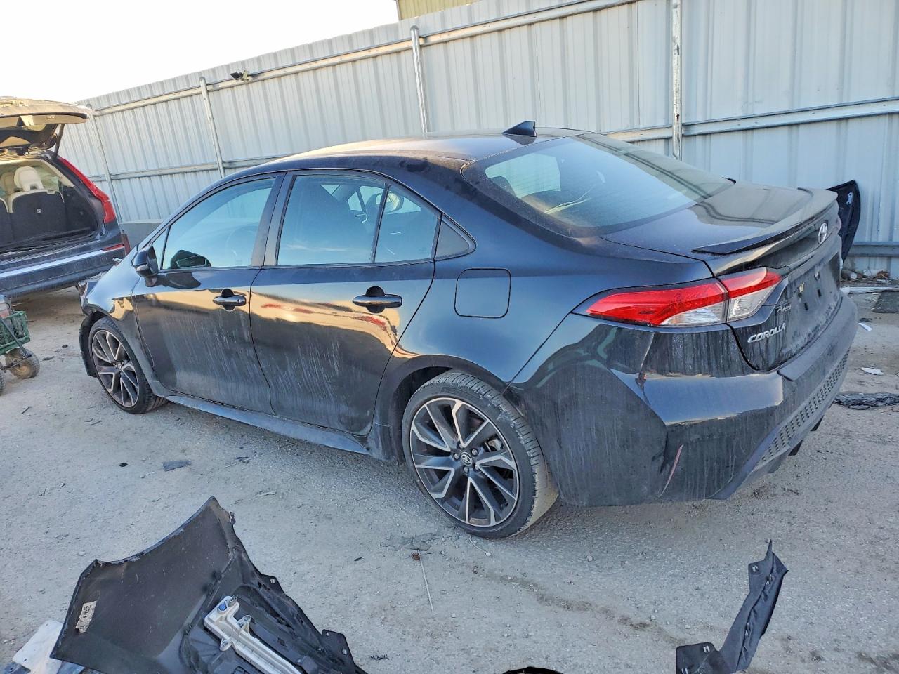 2022 TOYOTA COROLLA SE photo 2