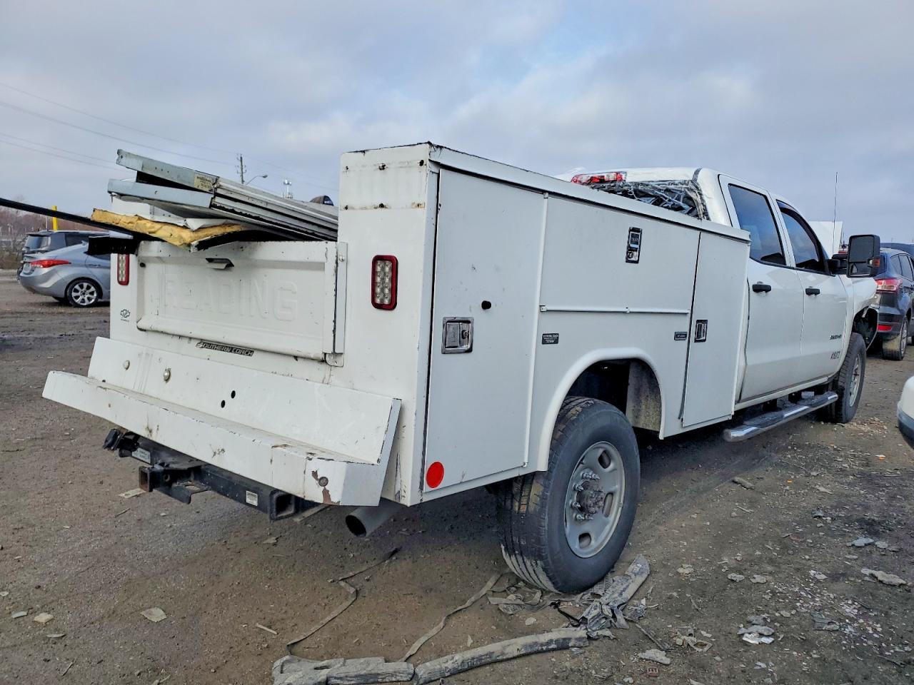 2017 CHEVROLET SILVERADO C2500 HEAVY DUTY photo 3