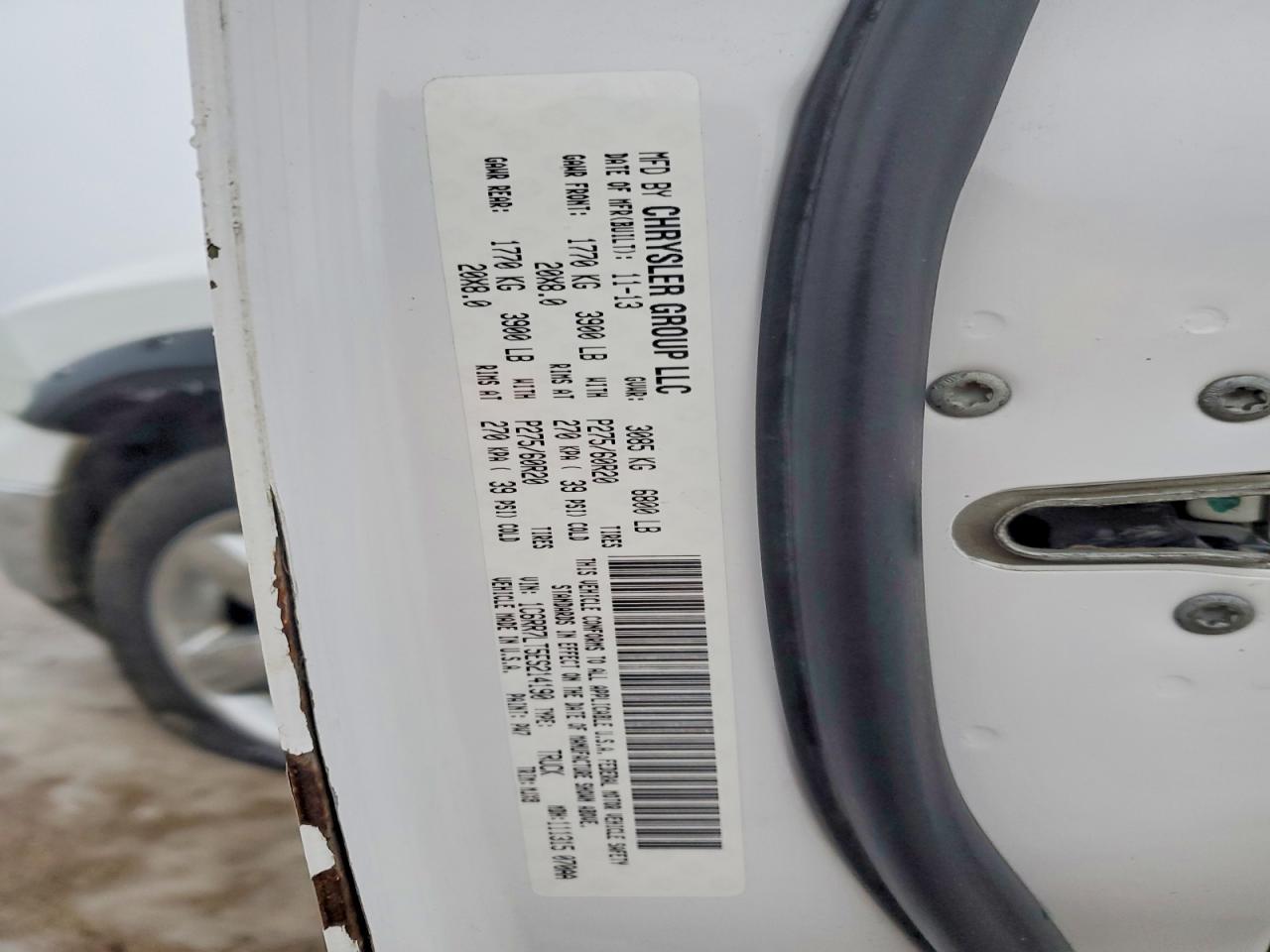 2014 RAM 1500 SLT photo 13
